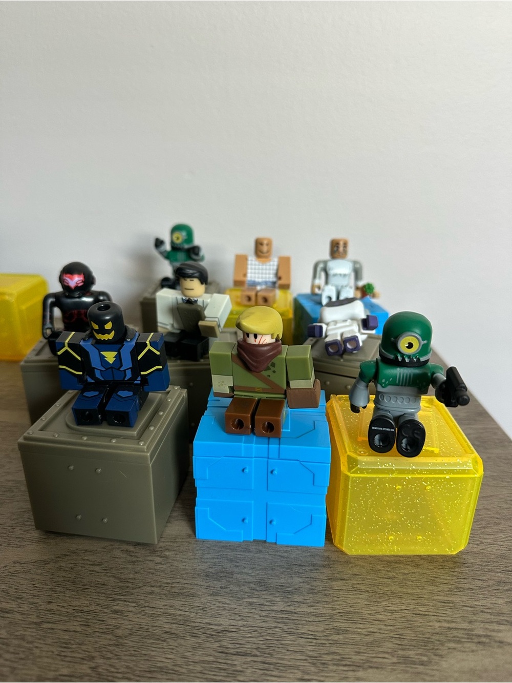 Roblox Mini Figures